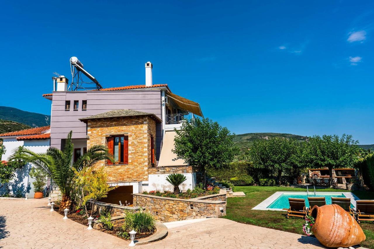 Villa Chariklia'S House With Private Pool Káto Lekhónia Exterior foto