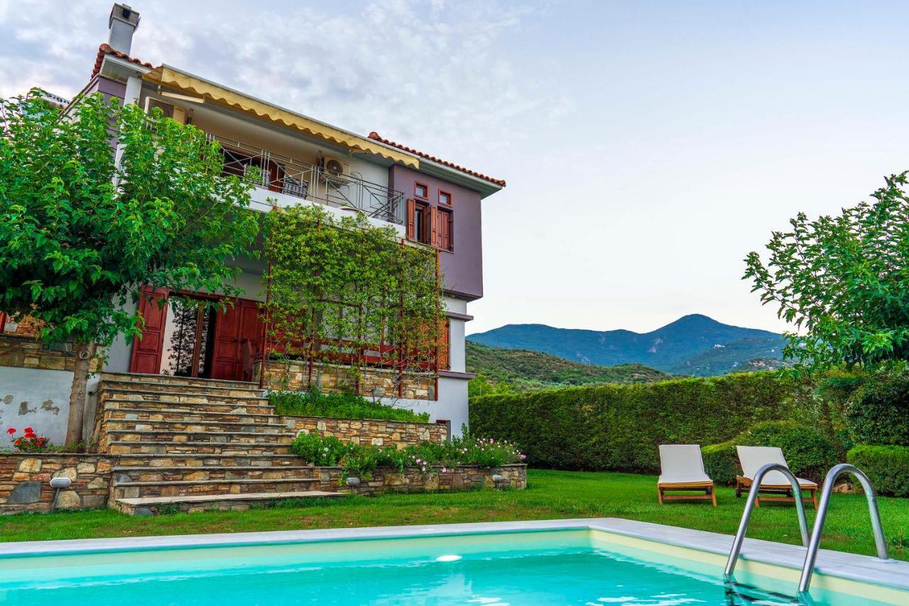 Villa Chariklia'S House With Private Pool Káto Lekhónia Exterior foto