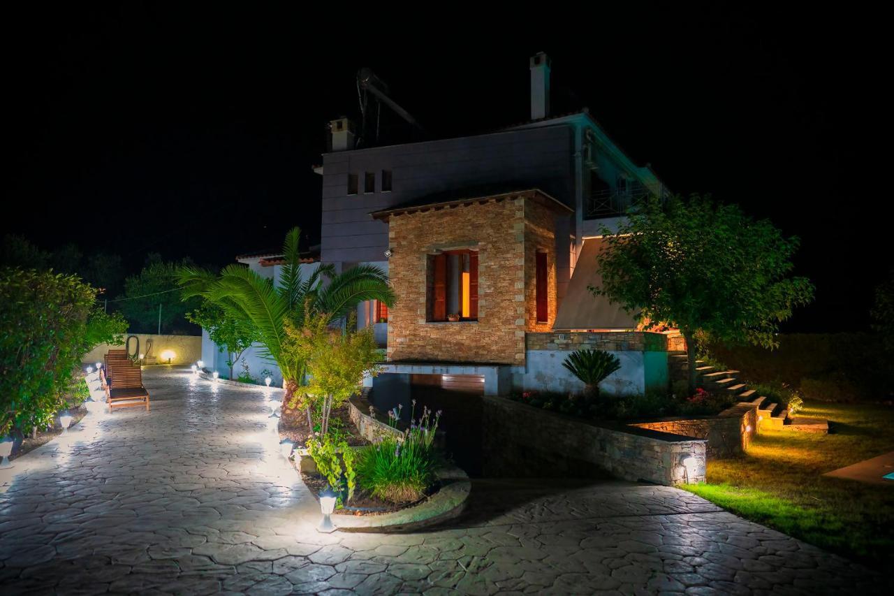 Villa Chariklia'S House With Private Pool Káto Lekhónia Exterior foto